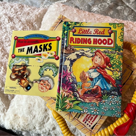 Little Red Riding Hood Book Set - Picture 2 of 2